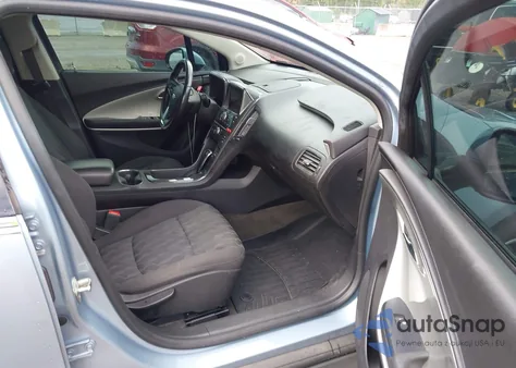 2015 Chevrolet Volt from USA, damaged, VIN 1G1RA6E48FU105480